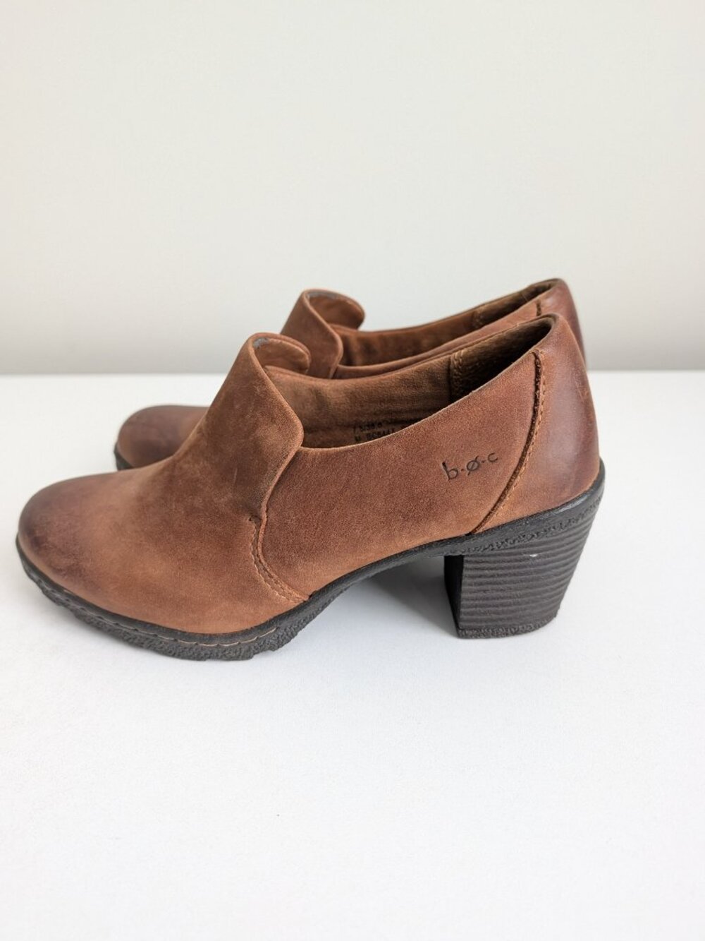 Born b.o.c. Carla Shoes Womens Size 7.5M Brown Leather Heel Booties - Picture 8 of 10